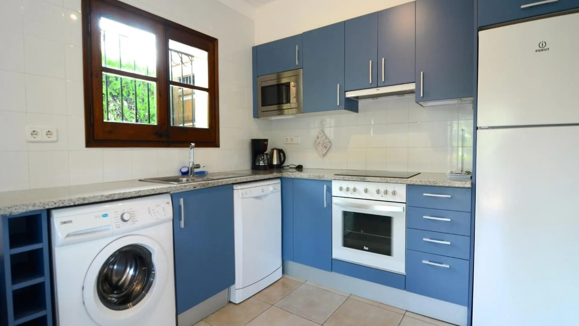 Apartment Les Acacies 10 L'Estartit Holiday home